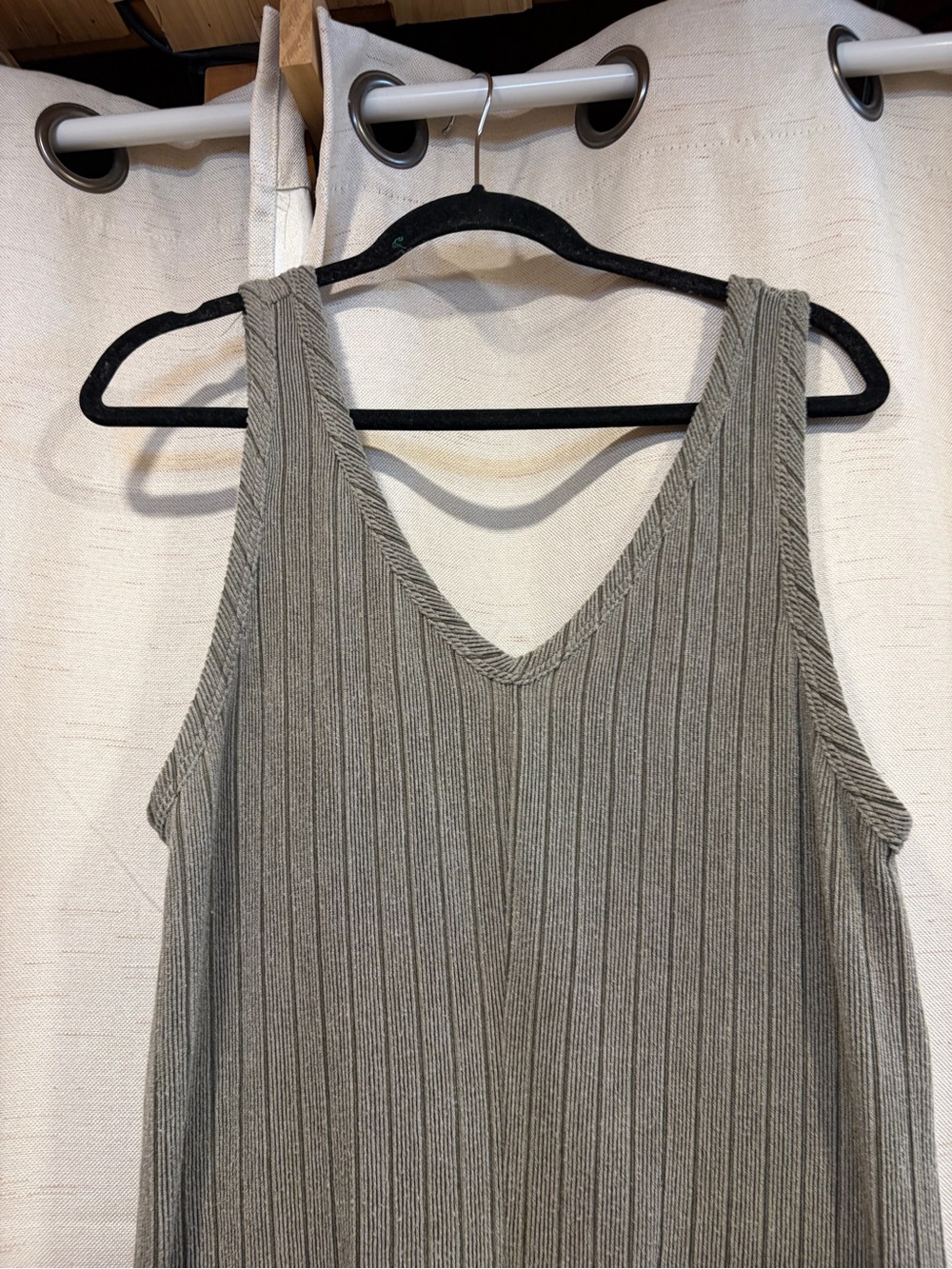 Bucketlist Ribbed V-Neck Knit Tank Romper - Picture 2 of 6